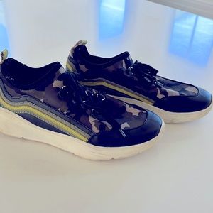 Steve Madden lime green/ camouflage sneaker